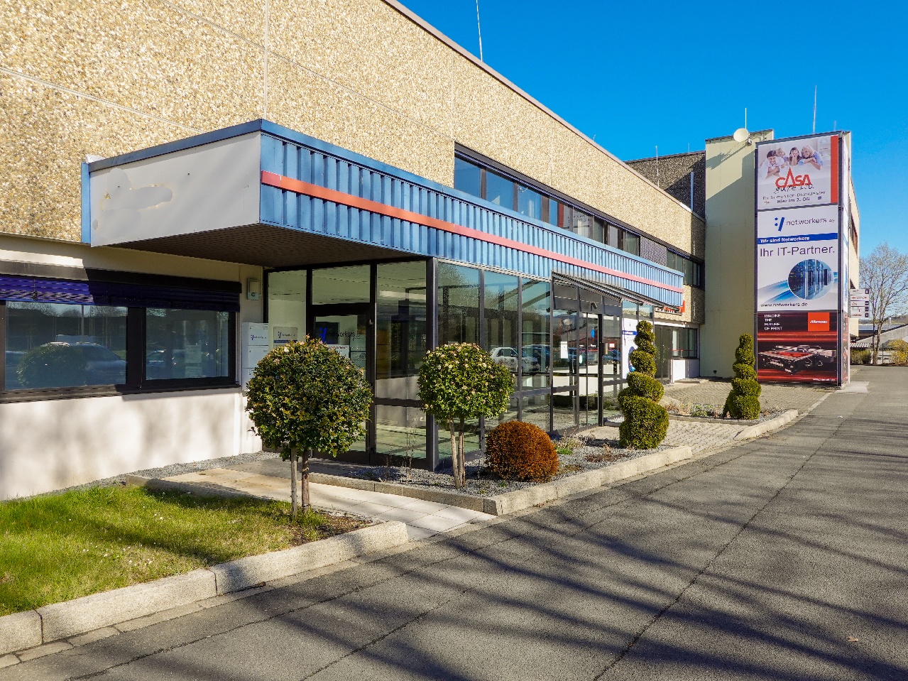 Eingang seitl. und Schiebetür