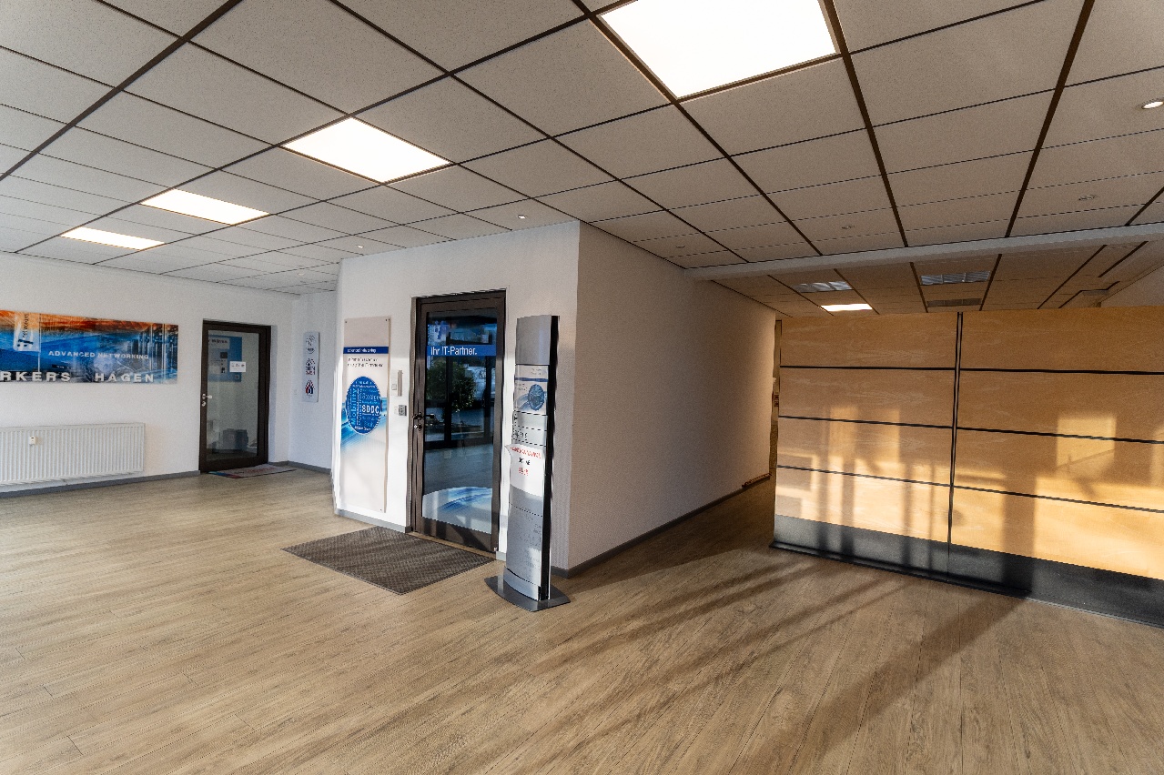 Foyer und Zugang zur Büroetage