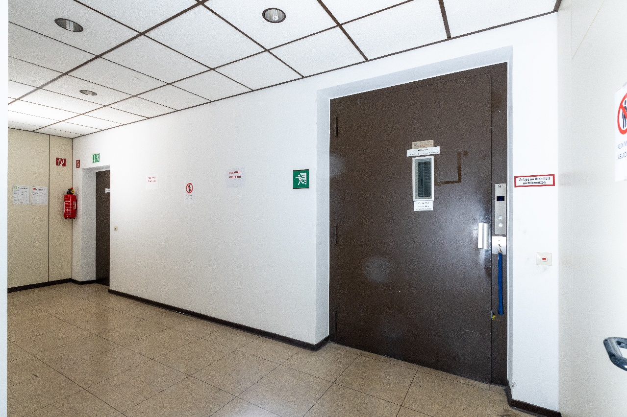 Verbindung Lastenaufzug zum EG