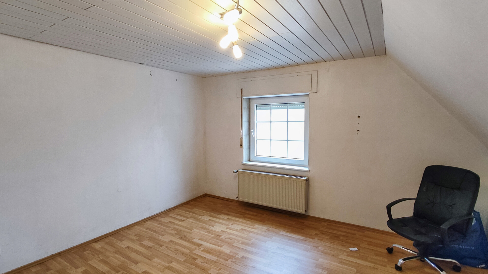 Kinderzimmer/Büro OG