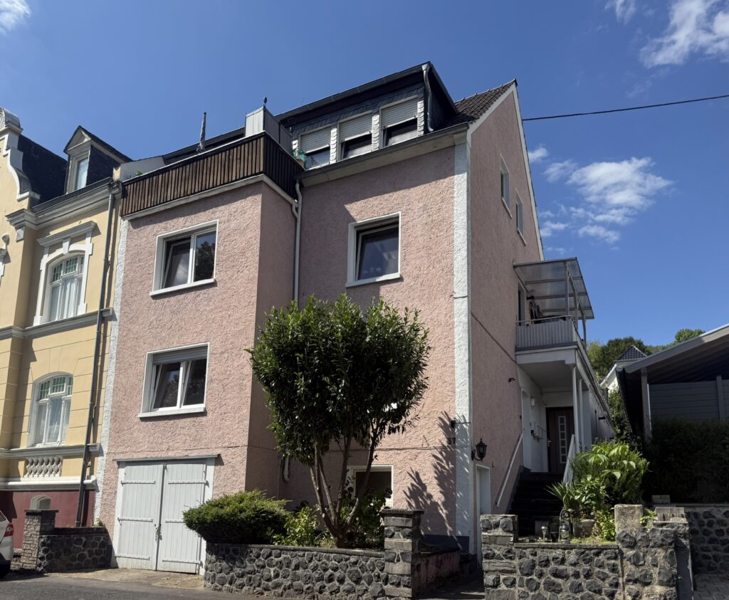 Straßenansicht