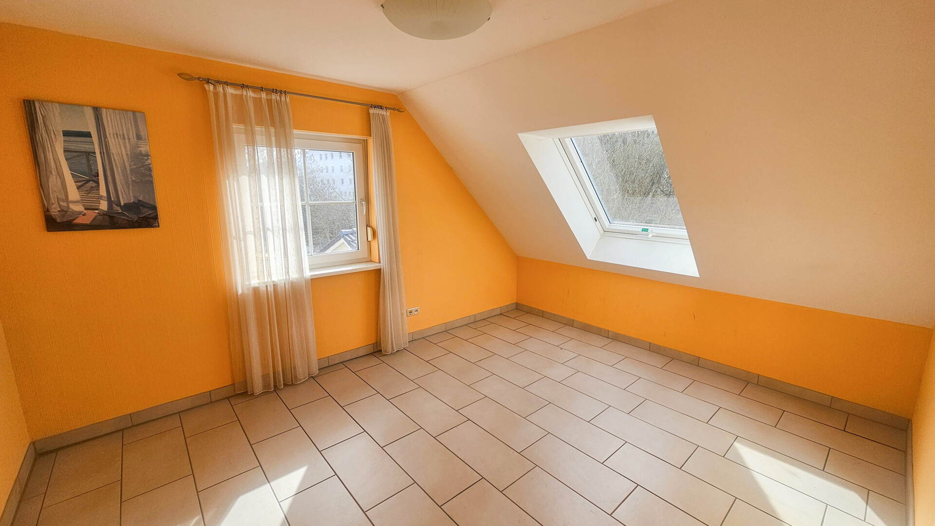 Schlafzimmer DG