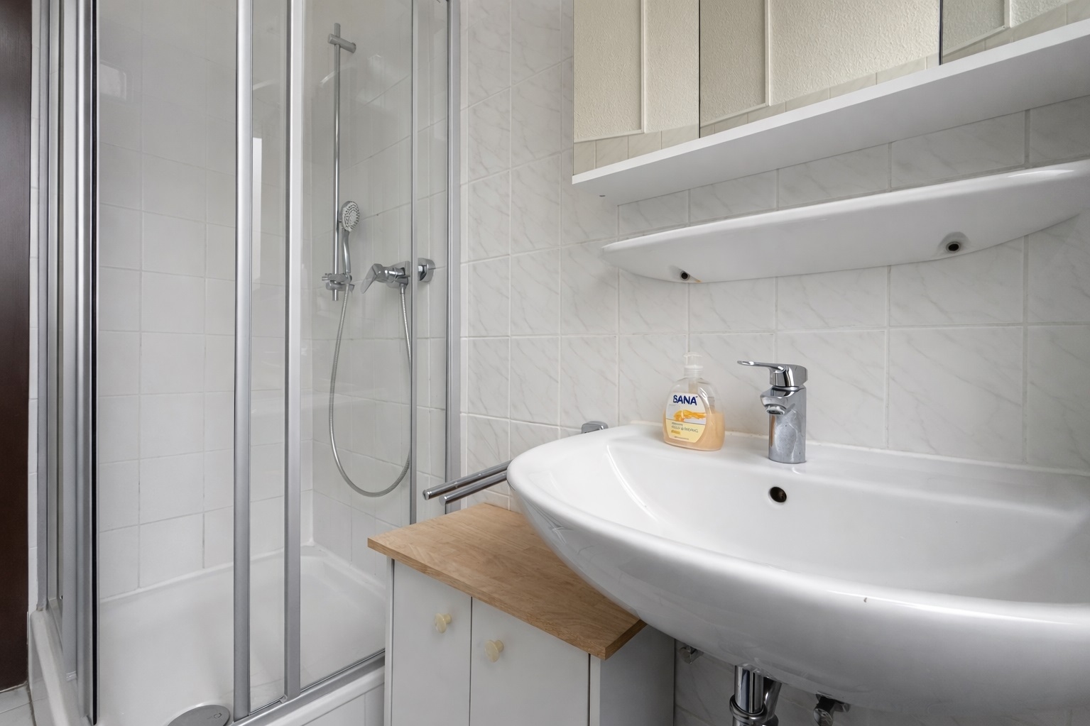 APPARTMENT IN KREFELD ZU MIETEN! - Foto 2