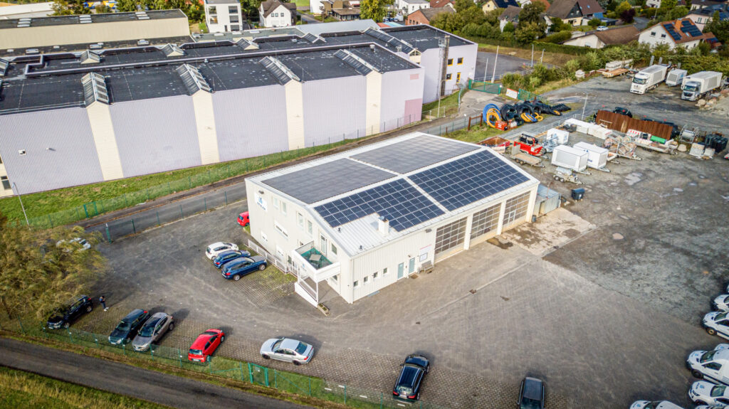 Bürogebäude u. Werkstatt