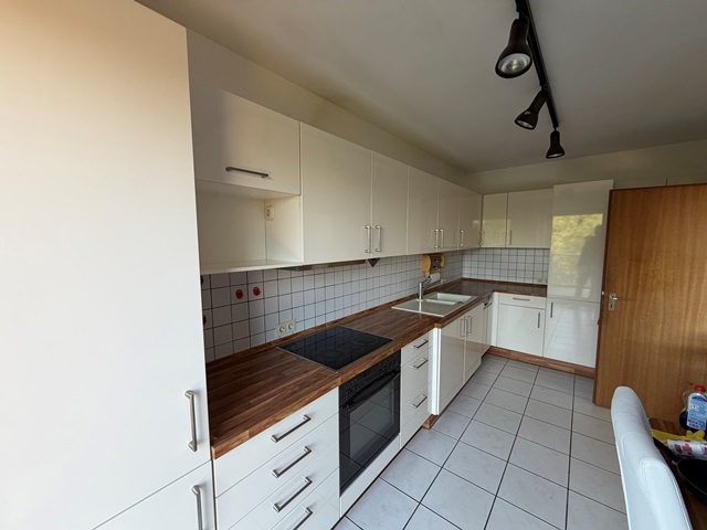 Großzügige 3-Zimmer-Dachgeschosswohnung in MG-Zentrum - Photo 5