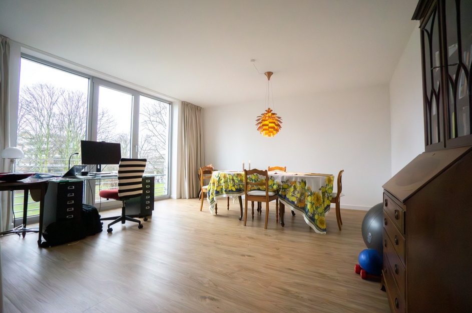 Düsseldorf-Oberkassel: Exklusives Wohnen in Oberkassel - Großzügige Traumwohnung mit Blick ins Grüne - Foto 4