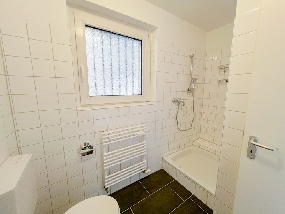 Schönes ca. 34 m² großes 1-Zimmer-Appartment mit großem Wohnraum und Tageslichtbad - Foto 4