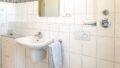 großes Badezimmer