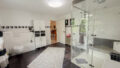 Badezimmer EG