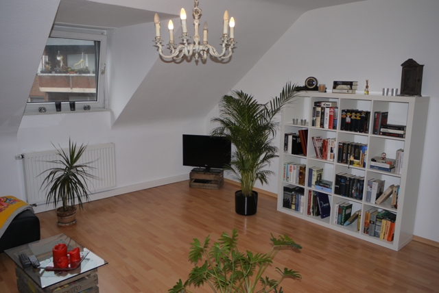 Gemütliche und helle 2 Zimmer Wohnung in zentraler Lage. - Foto 1
