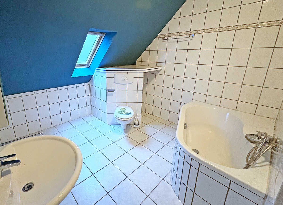 Helle Wohnung mit riesiger Dachterrasse! - Foto 2