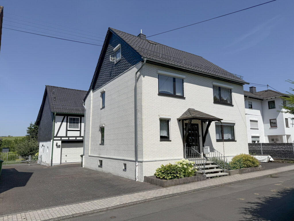 Straßenansicht