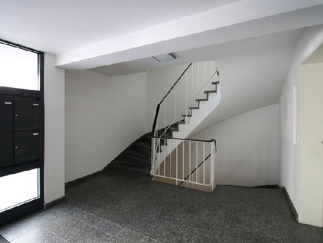 MODERNE 3-ZIMMERWOHNUNG MIT BALKON IN DER KREFELDER INNENSTADT ZU MIETEN - Photo 5