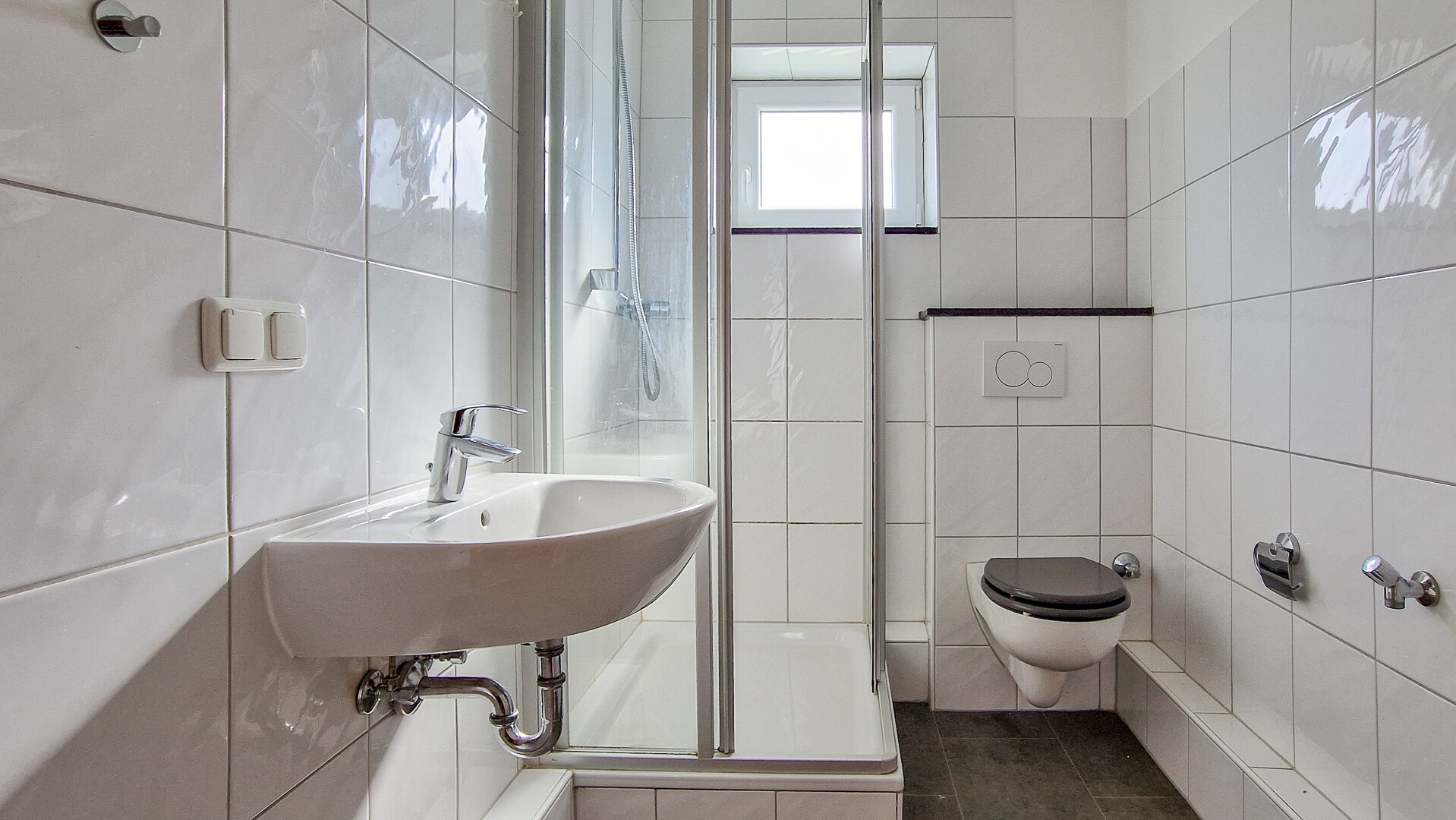 Ein Zuhause mit Aussicht: Helle Dachgeschosswohnung im beliebten Schwelmer Norden - Photo 2