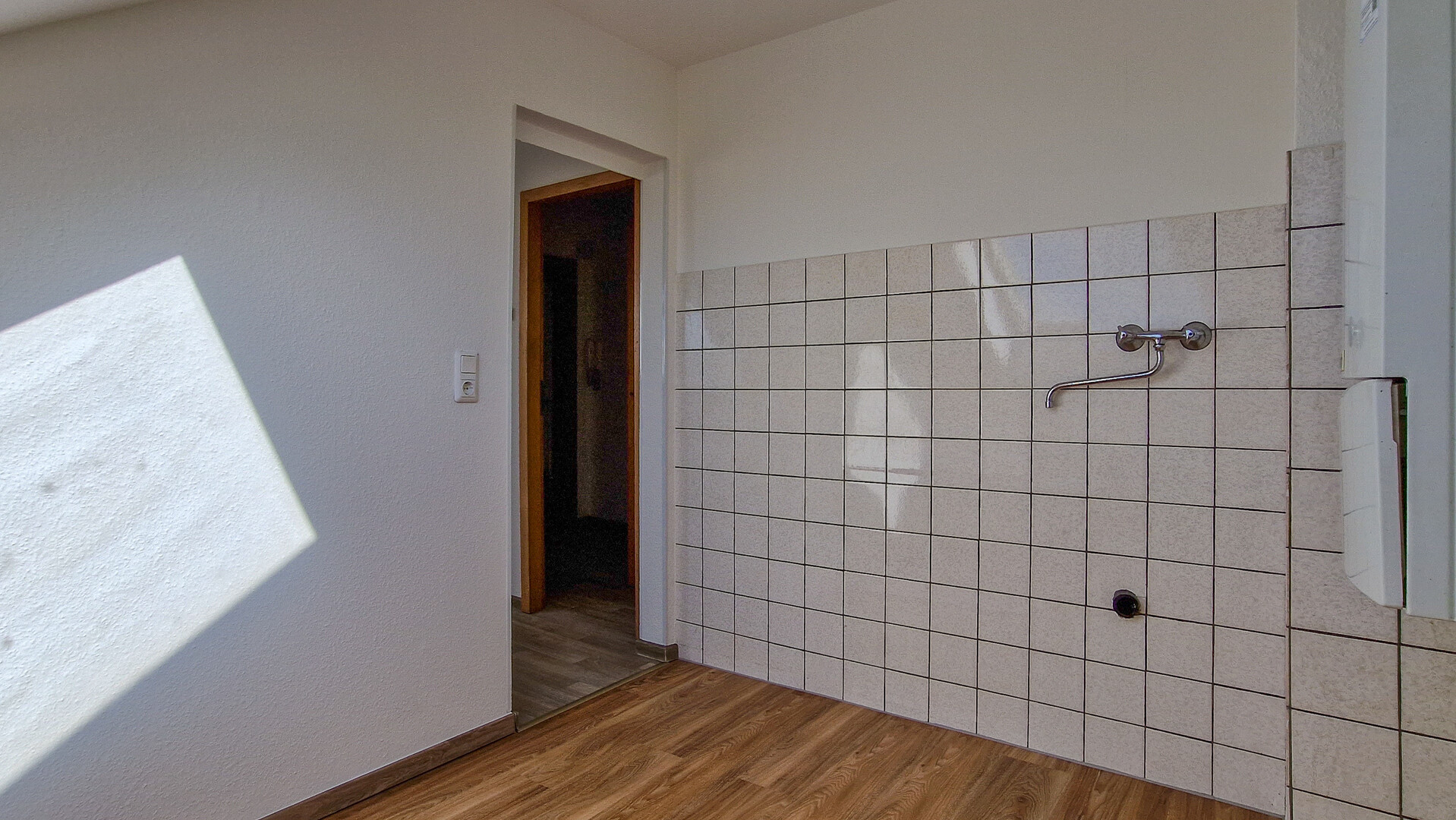 Ein Zuhause mit Aussicht: Helle Dachgeschosswohnung im beliebten Schwelmer Norden - Photo 1