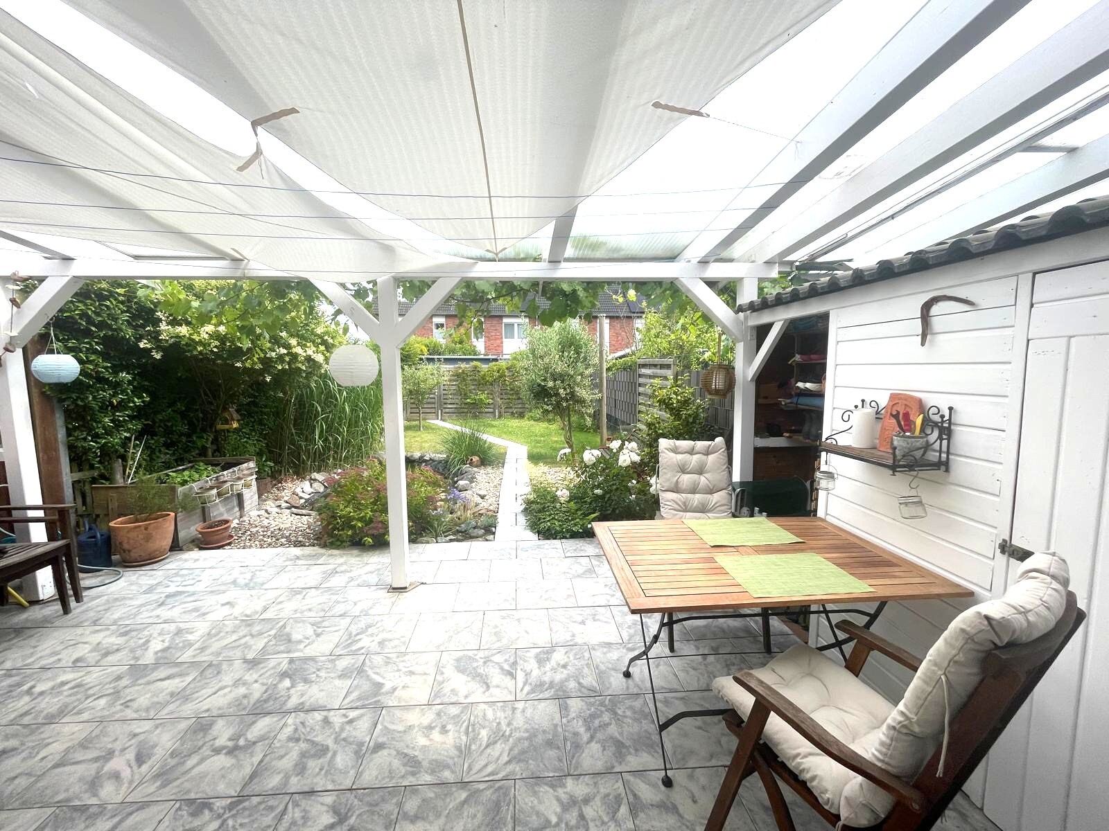 Überdachte Terrasse