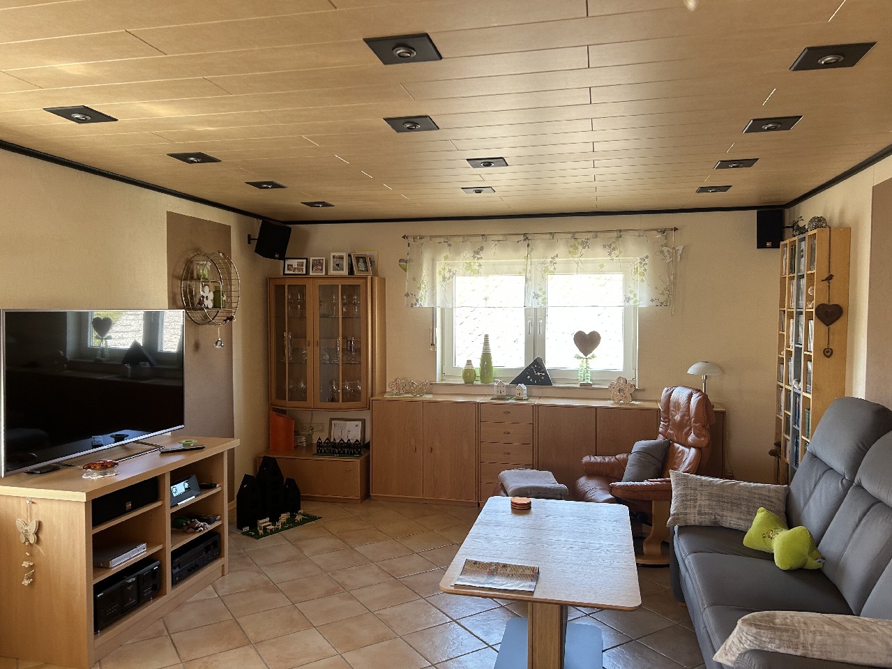 Wohnzimmer DG