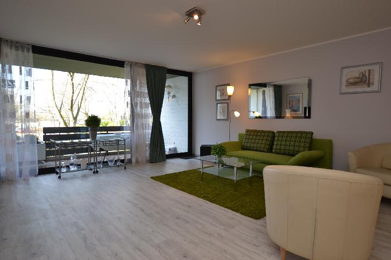 Nah bei Düsseldorf: Vollmöbliertes Apartment - Pool und Sauna im Haus - Erkrath-Unterfeldhaus - Photo 3