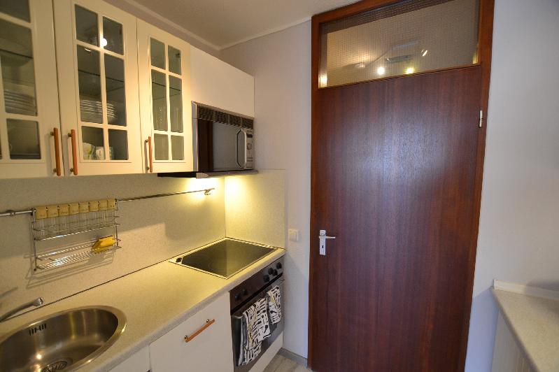 Nah bei Düsseldorf: Vollmöbliertes Apartment - Pool und Sauna im Haus - Erkrath-Unterfeldhaus - Foto 4