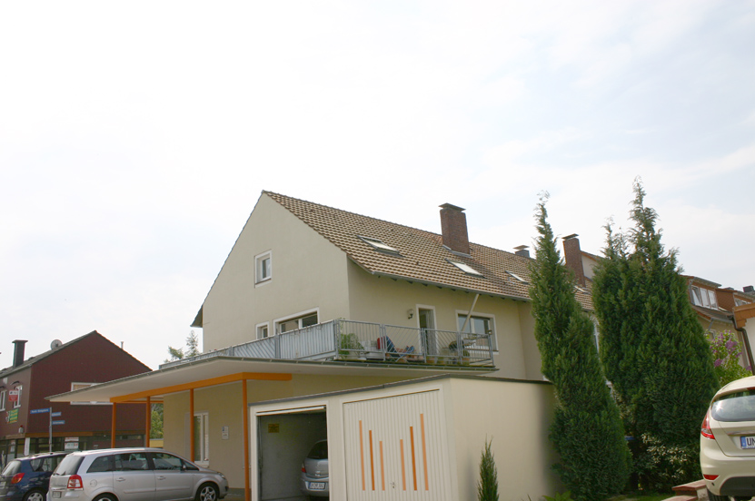 3-Zimmer-Etagenwohnung mit Balkon, Garage - Photo 2