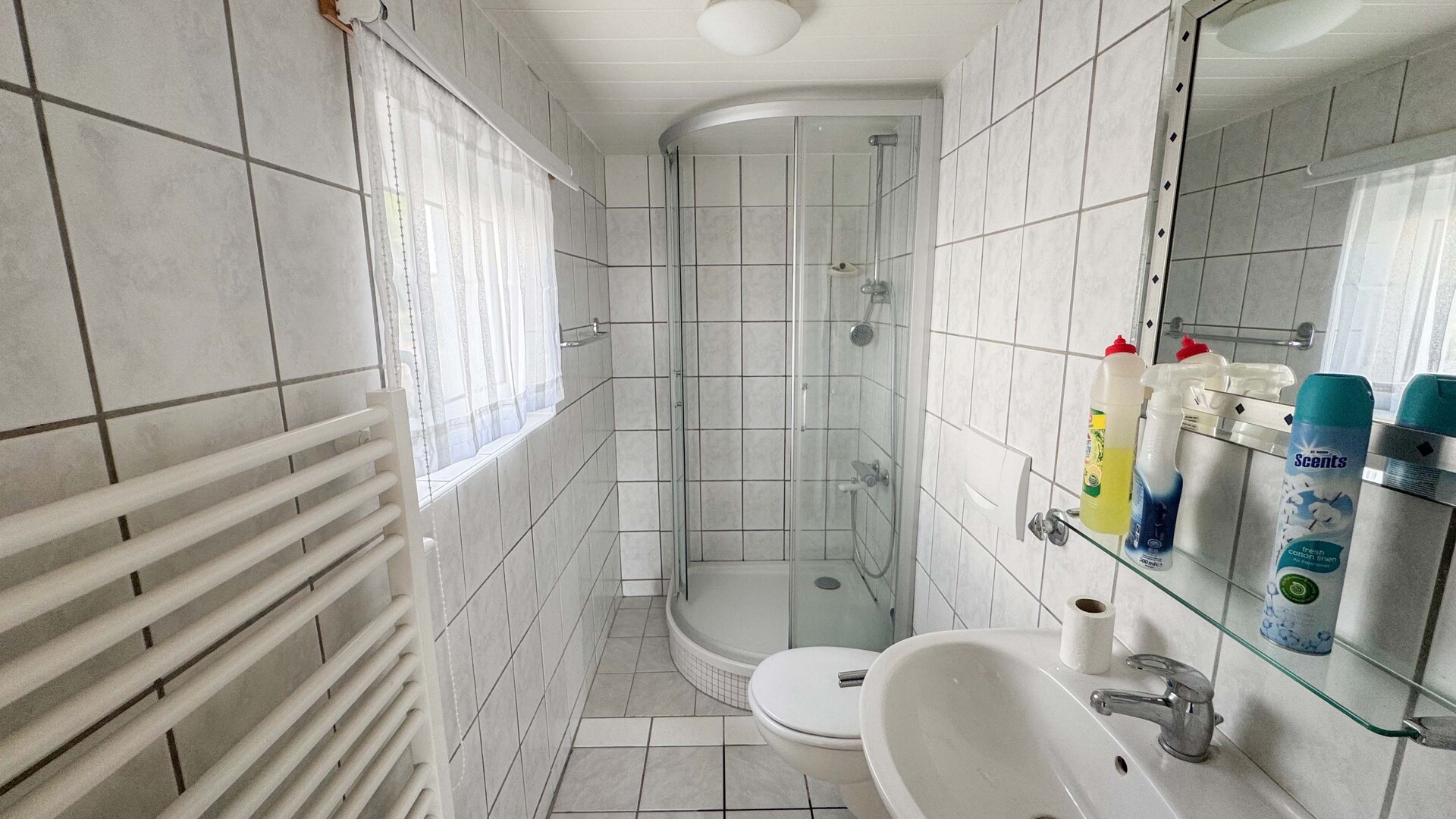 Duschbad EG
