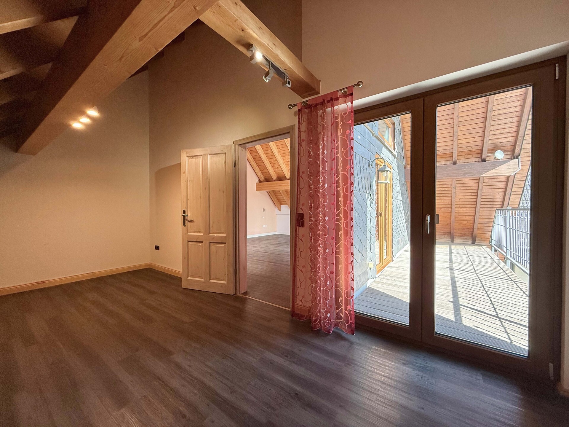 DG Ankleide mit Balkon