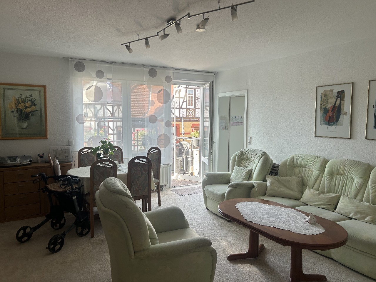 Großes Wohnzimmer