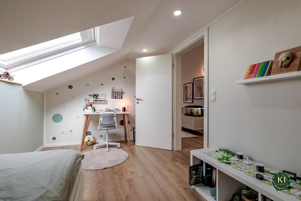 Schlafzimmer 2 OG