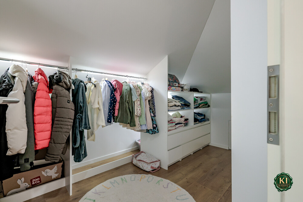 Ankleidezimmer OG