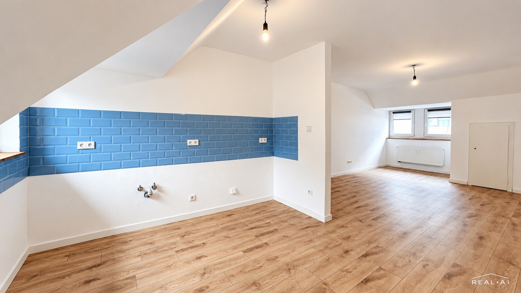 MODERNE 2-ZIMMER DACHGESCHOSSWOHNUNG IN ZENTRALER LAGE ZU MIETEN! - Photo 1