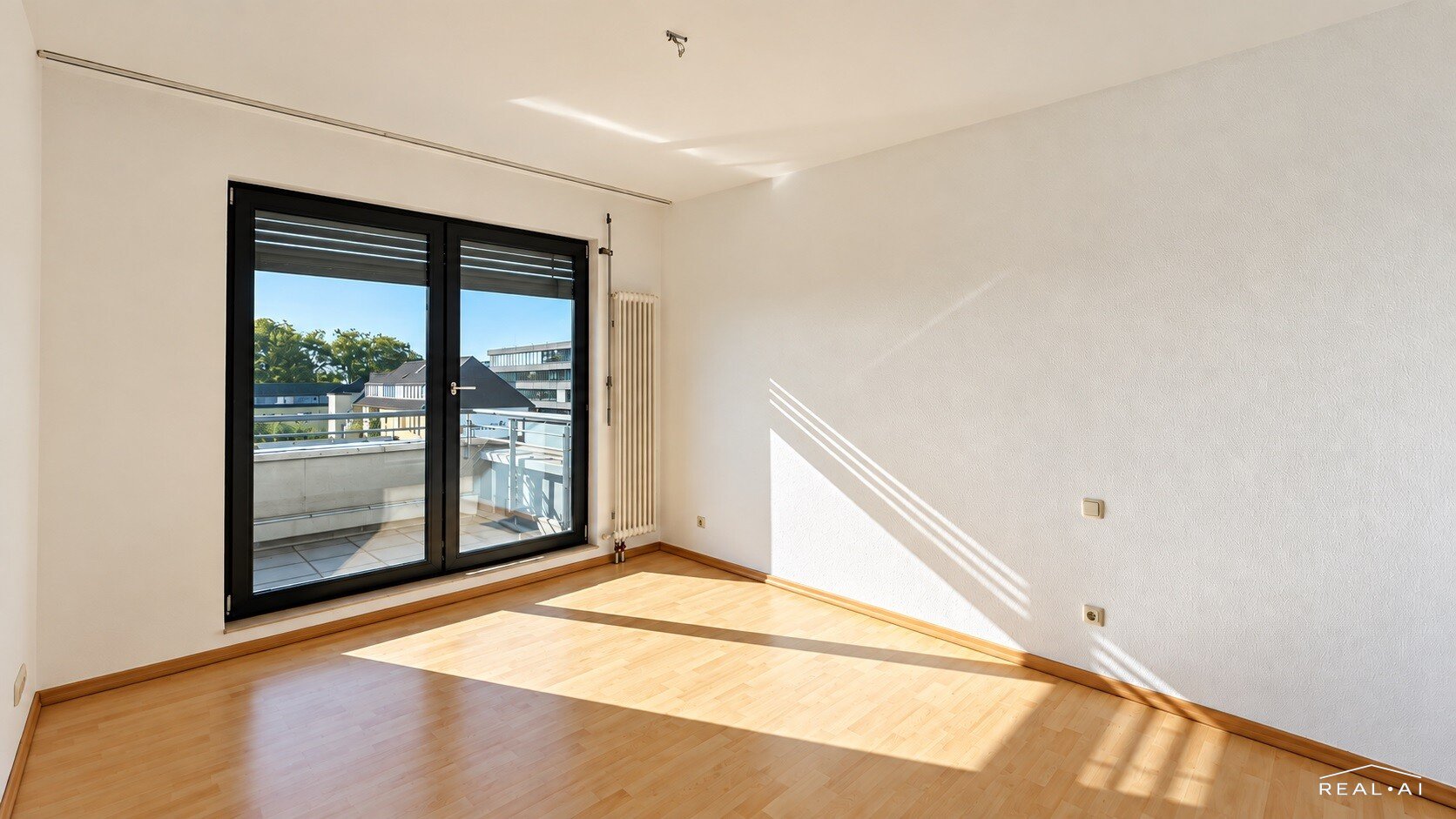 HELLE 2-ZIMMER-WOHNUNG MIT BALKON, AUFZUG UND STELLPLATZ IN ZENTRALER LAGE ZU MIETEN! - Foto 3
