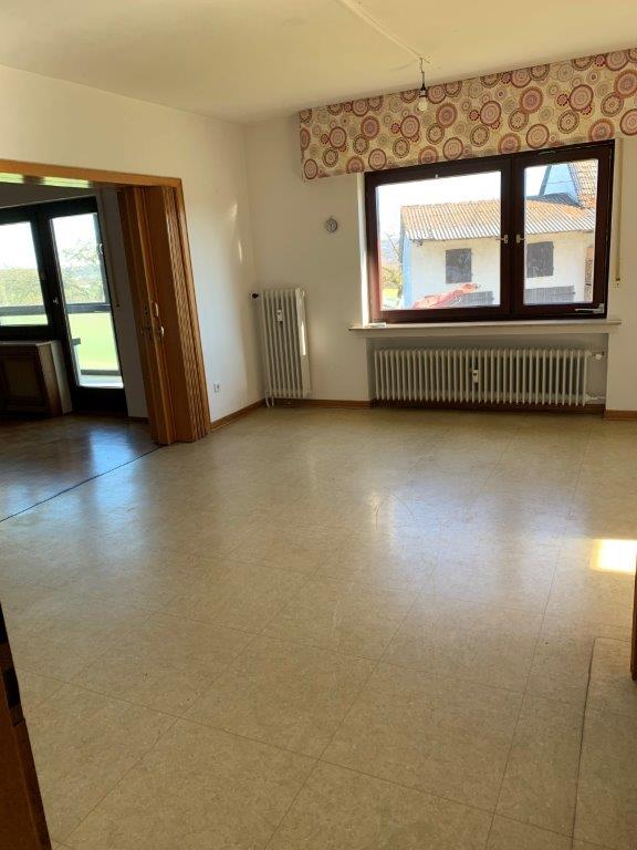 Großzügige Wohnung mit Garten, Garage und verglastem Freisitz - Foto 2