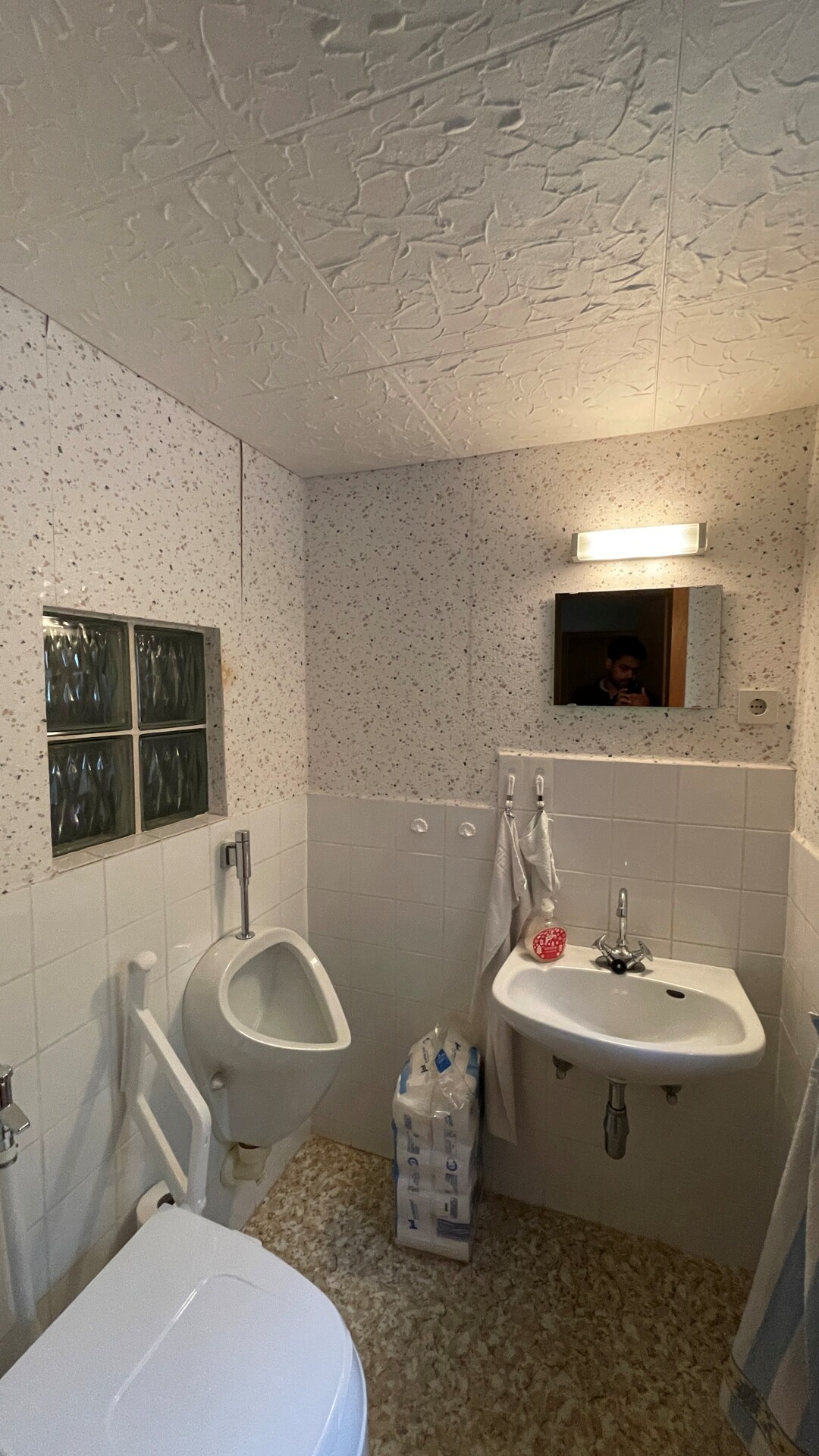 WC EG